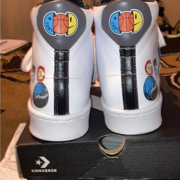 Hi Top Converse - Picture 3 of 8